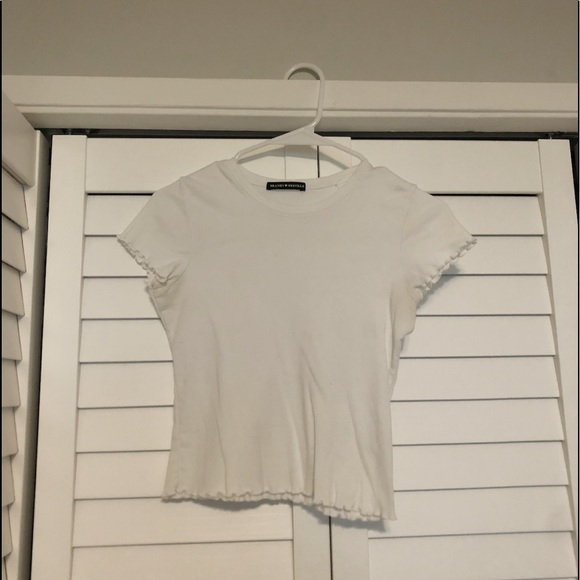 Brandy Melville Tops - ⭐️3/$15⭐️brandy melville wynn top